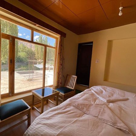 Hinjuma Guest House Leh Exterior photo